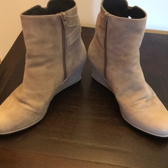 Stuart Weizmann Grey Suede Ankle Boots - Picture 2 of 8